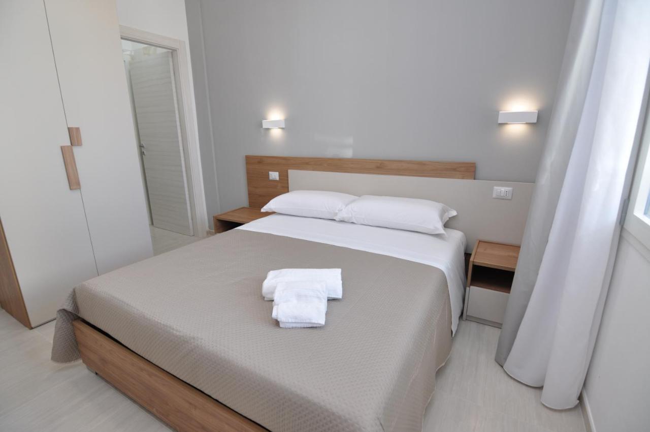 Blanc Apartments E Rooms بورتو سيساريو المظهر الخارجي الصورة