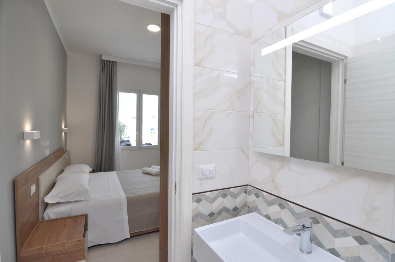 Blanc Apartments E Rooms بورتو سيساريو المظهر الخارجي الصورة