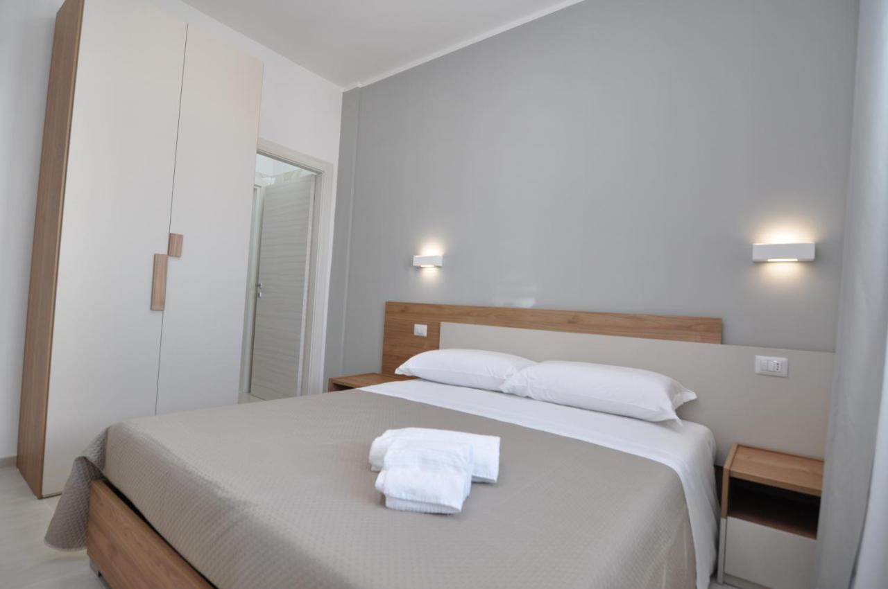 Blanc Apartments E Rooms بورتو سيساريو المظهر الخارجي الصورة