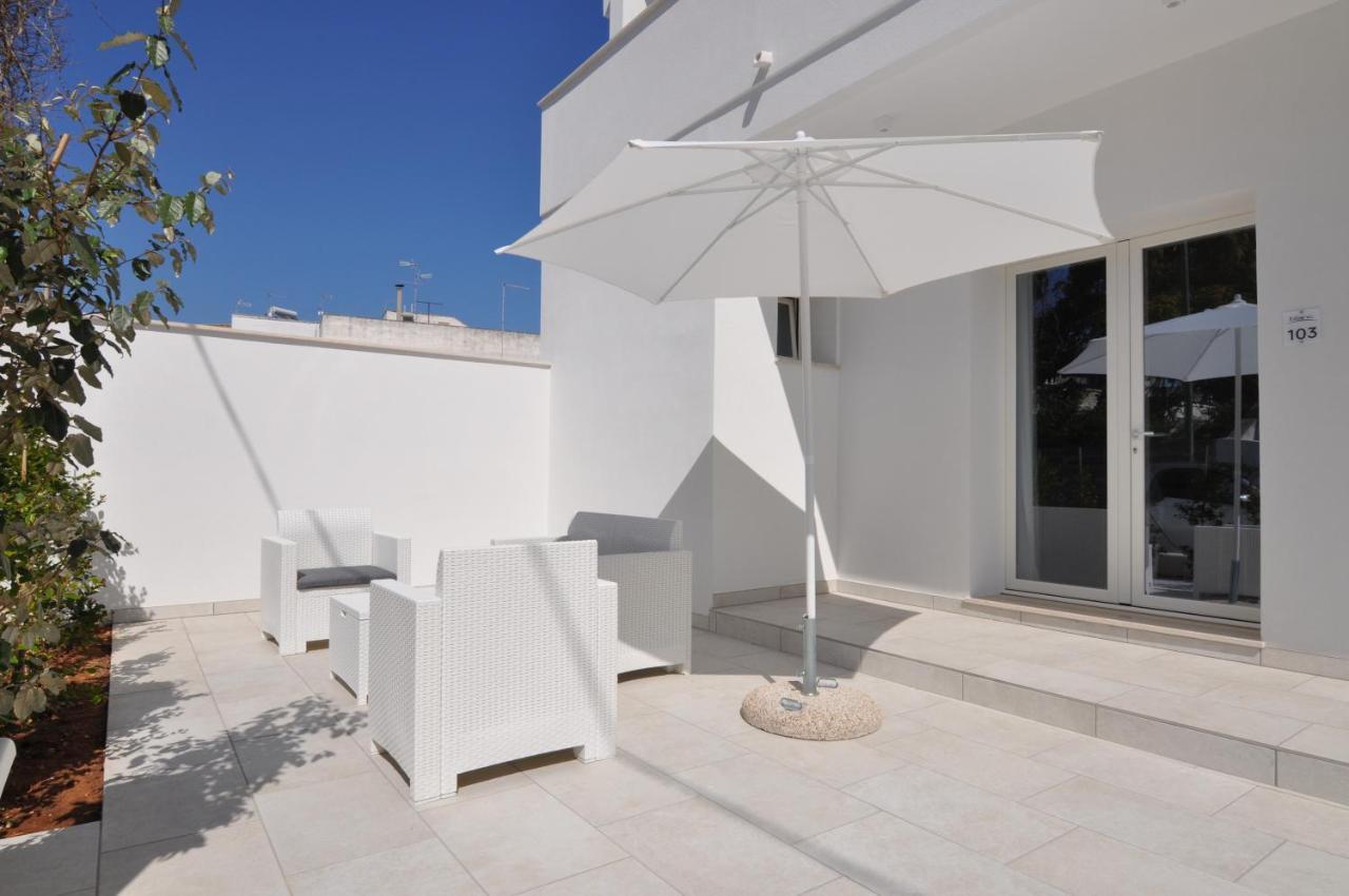 Blanc Apartments E Rooms بورتو سيساريو المظهر الخارجي الصورة