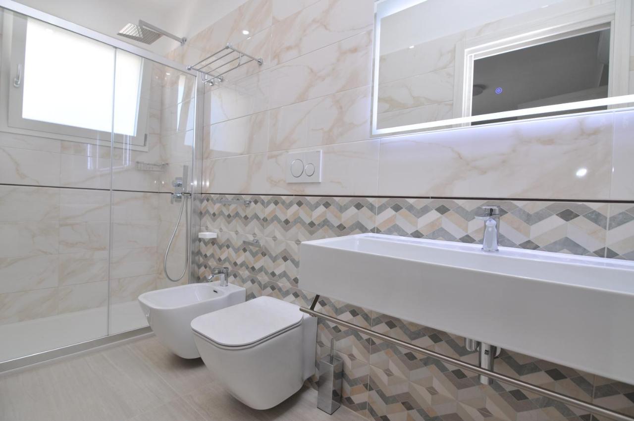 Blanc Apartments E Rooms بورتو سيساريو المظهر الخارجي الصورة